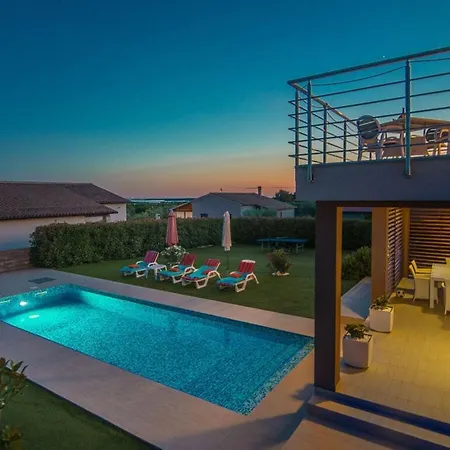 Stefanja Modern Retreat Villa