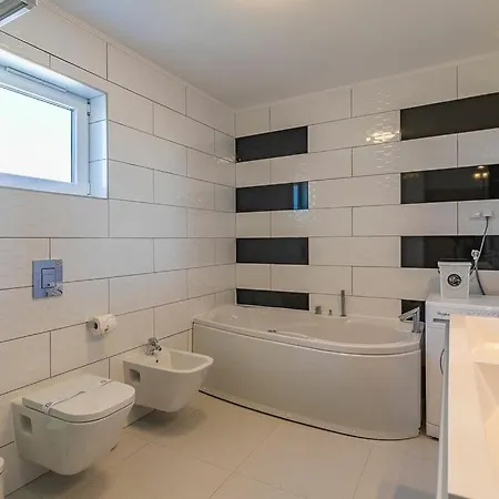 Stefanja Modern Retreat Villa Galižana