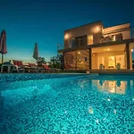 Stefanja Modern Retreat 빌라