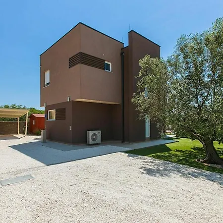 Stefanja Modern Retreat * Galižana