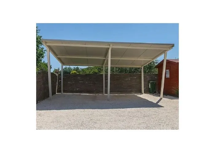 Stefanja Modern Retreat Galižana