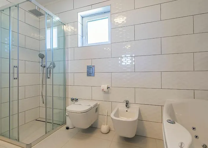 Stefanja Modern Retreat *